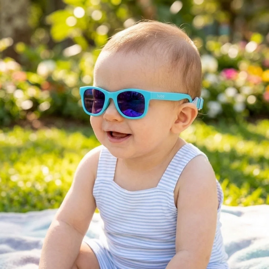 Lentes de Sol para Bebé BUBA con Protección UV y Banda Ajustable Celeste | 3 a 36 Meses